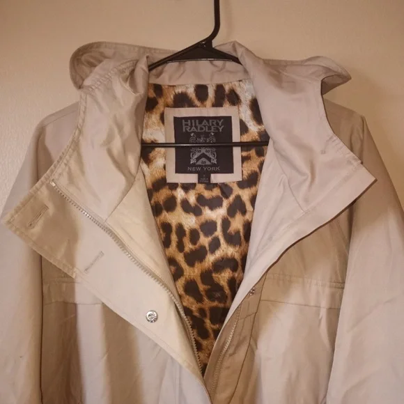 Hilary Radley trench style cape coat - Picture 6 of 10